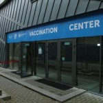 До Центру вакцинації на Арені Львів мешканці зможу...