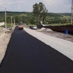 Дорожники ремонтують автошлях Красів – Поляна