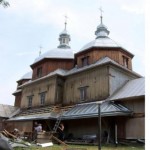 У Цеблові реставрують дерев’яну церкву Косми і Дам...