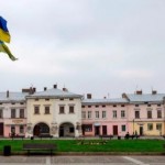 Змагання козаків, веселі забави та частування кулі...