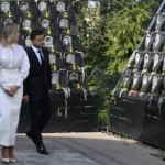 Президентське подружжя вшанувало Героїв Небесної С...