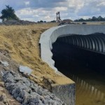 Дорожники завершують ремонтувати міст на дорозі Пи...
