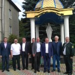 Напередодні свята привітали працівників лісового г...