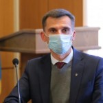 «Педагоги мають бути першими, хто популяризує вакц...