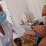 «Вакцинований - означає захищений!» - відомі украї...