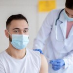 Ігор Кузін пояснив, як отримати додаткову дозу вак...