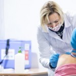Україна вводить бустерну дозу вакцини проти COVID-...