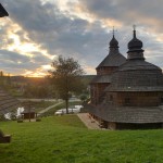 18 квітня - Міжнародний день пам’яток і визначних ...