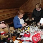 У Славській громаді волонтерки шиють медичні підсу...