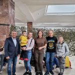 Рекордно велику маскувальну сітку сплели у Львівсь...
