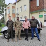 Автомобілі на передовій потрібні завжди