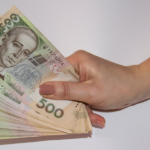Наявна готівка в національній та іноземній валютах...