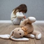 Дитина вважається постраждалою від домашнього наси...