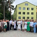 У День знань урочисто відкрили оновлений Пустомитівський ліцей ім. Митрополита Володимира Стернюка для старшокласників