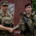 Почесною відзнакою «Золотий хрест» нагородили захи...