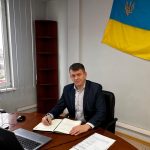 ігор гуменюк в кабінеті