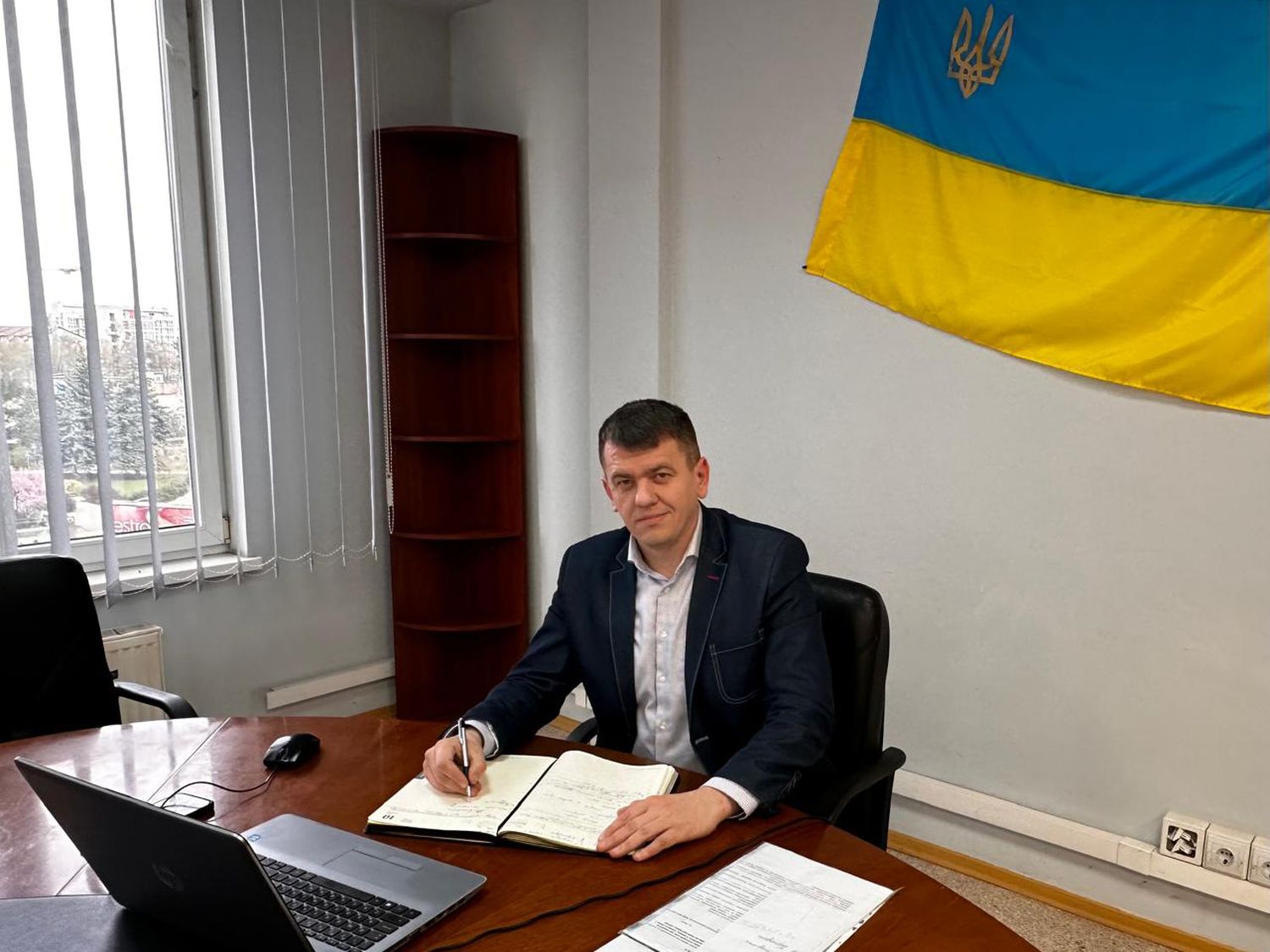 ігор гуменюк в кабінеті
