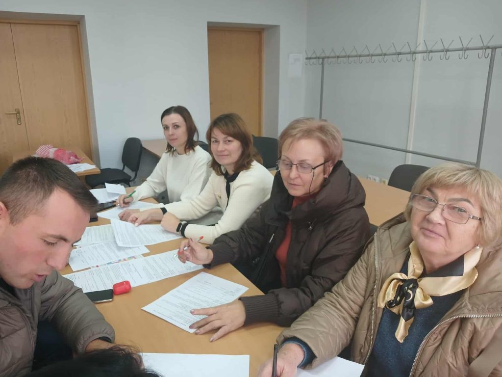 учні на олімпіаді з хімії, фотозвіт