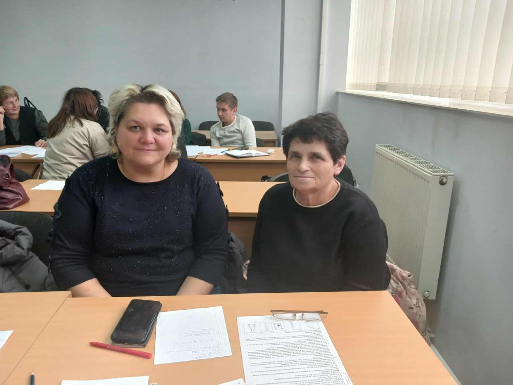 учні на олімпіаді з хімії, фотозвіт