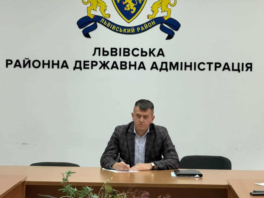написання диктанту працівниками, фотозвіт