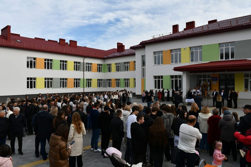 відкриття школи у суховолі, фотозвіт