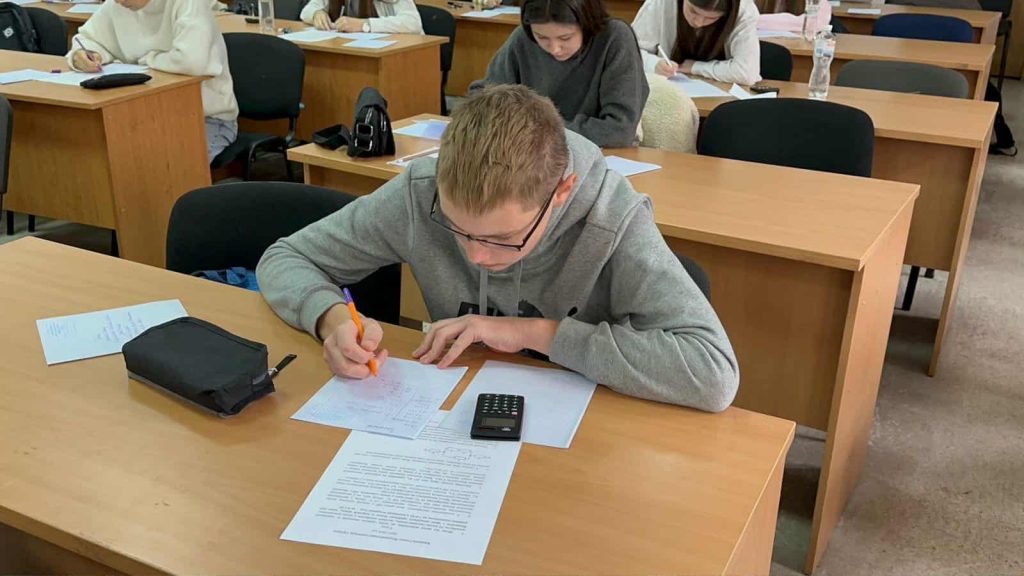 олімпіади з фізики та правознавства, фотозвіт