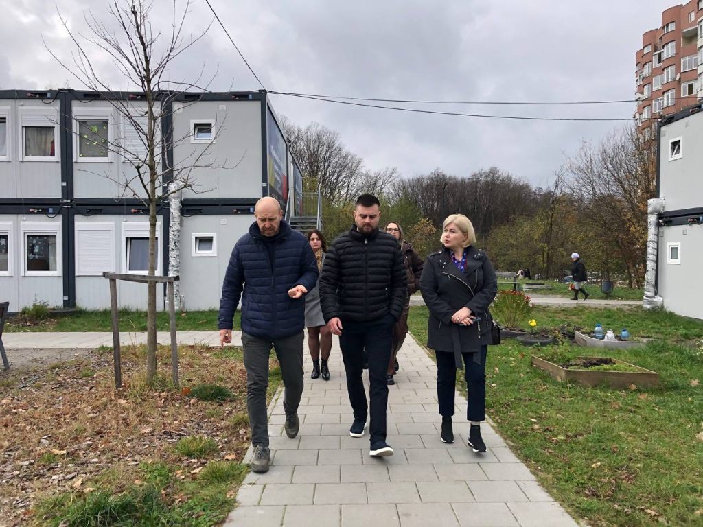 відвідування центрів тимчасового перебування внутрішньо переміщених осіб, фотозвіт