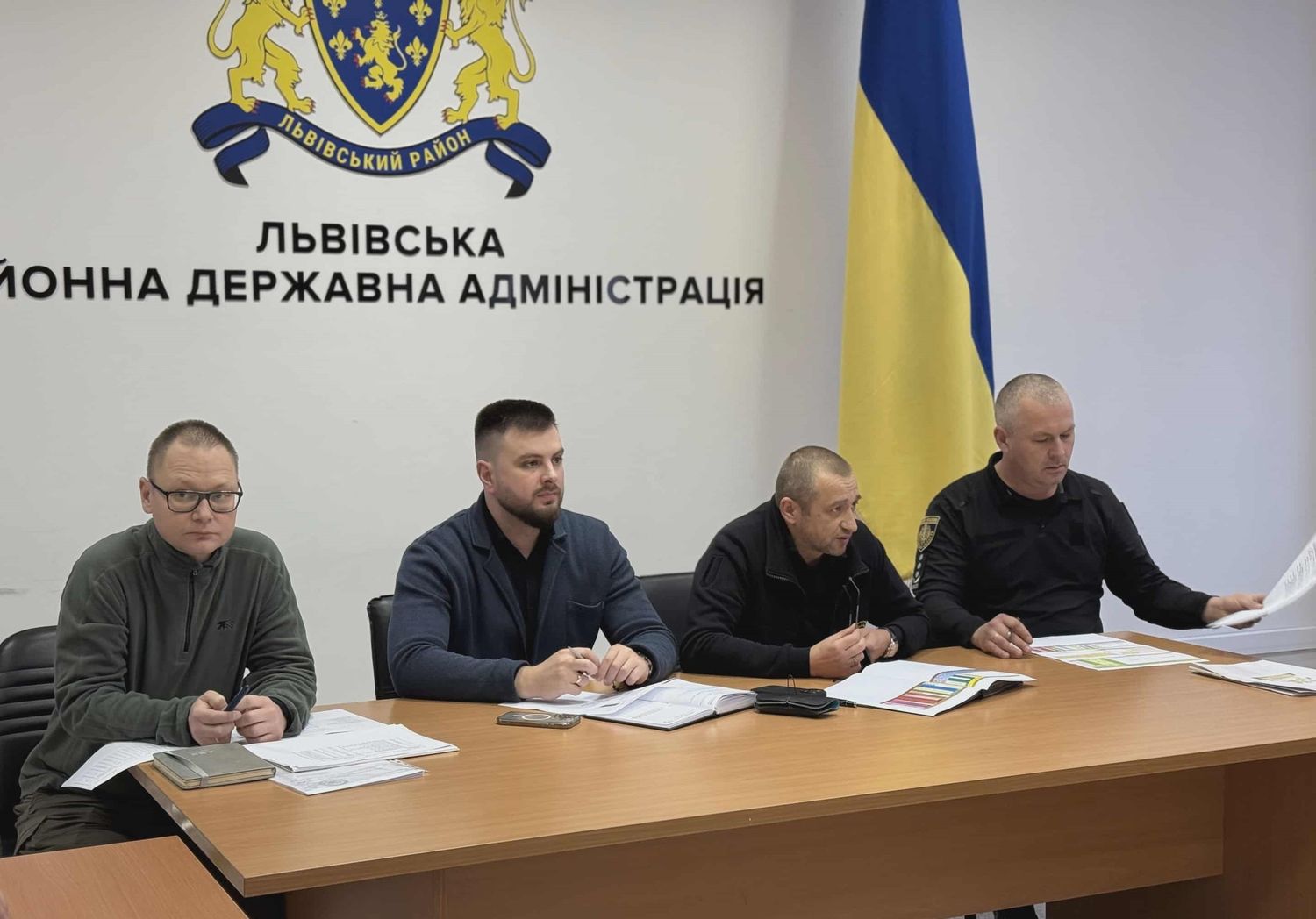 президія на нараді