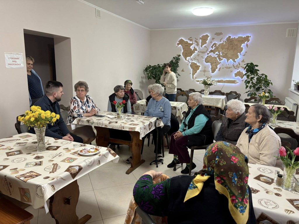 відвідування центрів тимчасового перебування внутрішньо переміщених осіб, фотозвіт