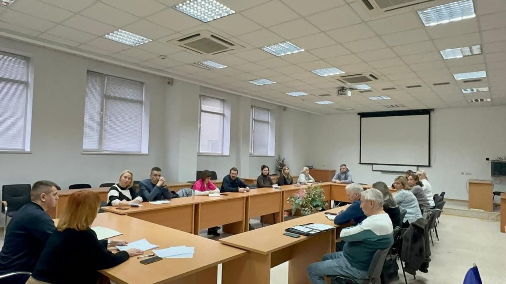 нарада щодо плія-о-пліч, фотозвіт