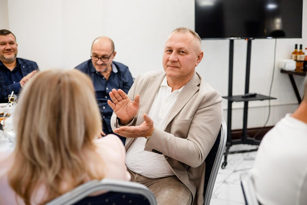 благодійний аукціон, фотозвіт