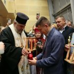 Світло, що об’єднує народи: на кордоні «Грушів-Будомєж» передали Вифлеємський вогонь миру