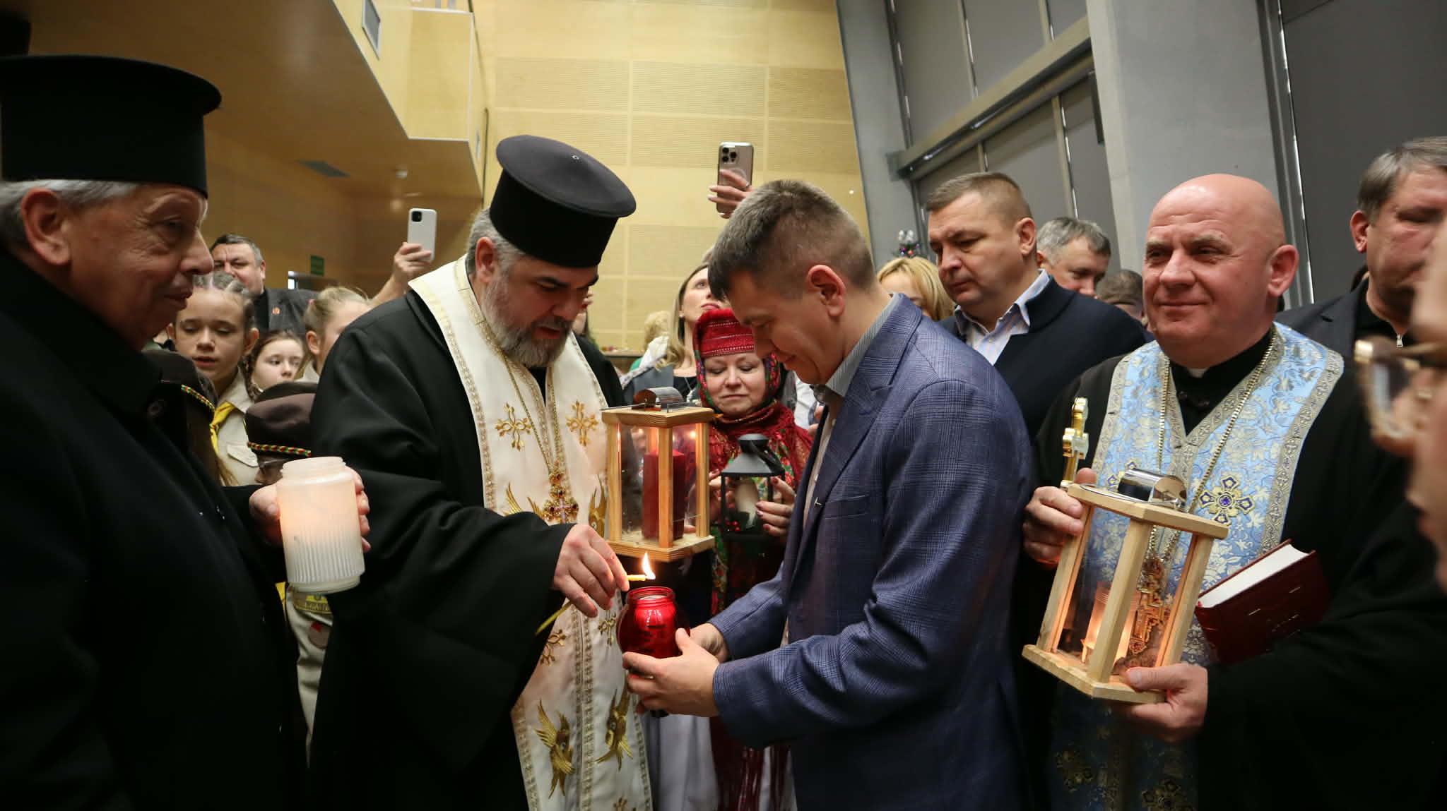 отримання вифлеємського вогню