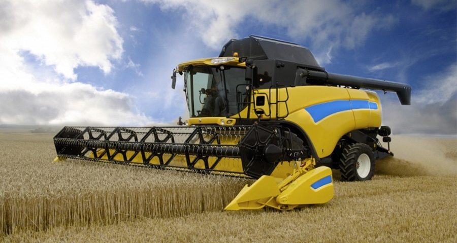 комбайн у полі