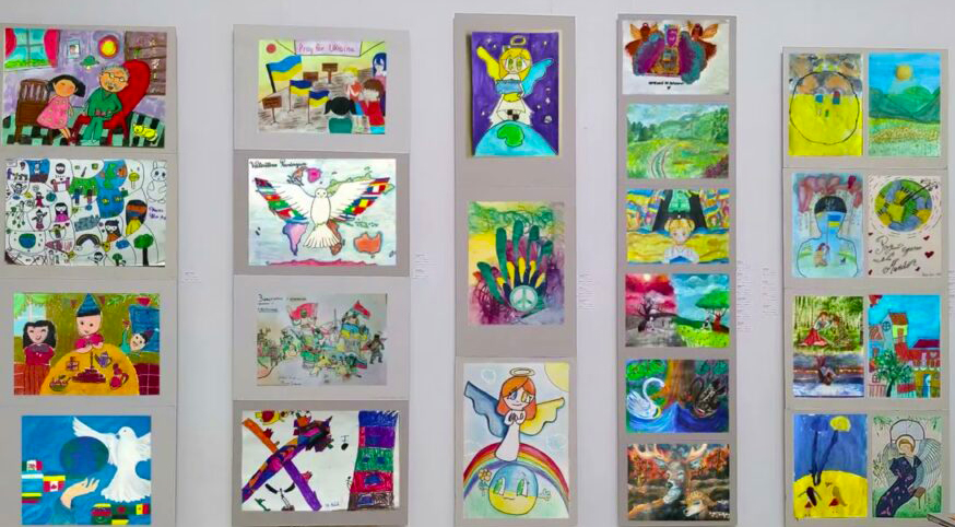 малюнки на стіні