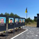 Пам’ятаємо кожного: у Кам’янка-Бузькій громаді відкрили Алею пам’яті Захисників України