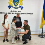 Сьогодні голова Львівської РДА Павло Грабський вручив державні нагороди родинам наших Захисників
